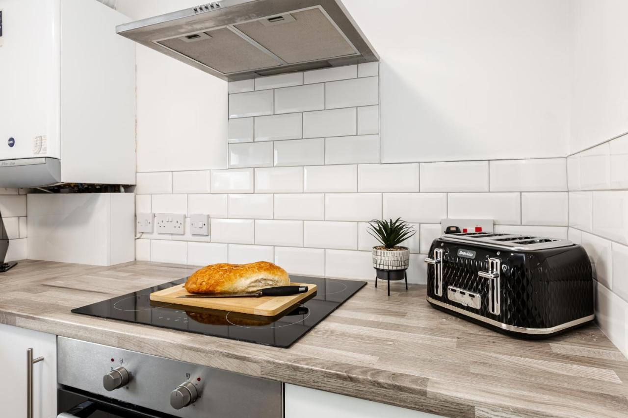 Curlew - 3 Bedrooms Wi-Fi, Parking, Contractors Thornton  Exterior foto